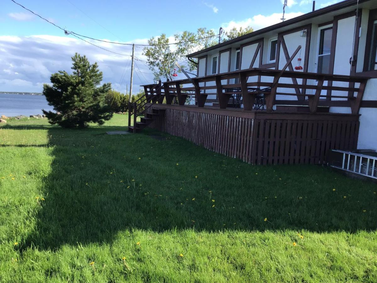 Gite Au Bord De La Baie Bouctouche Exterior photo
